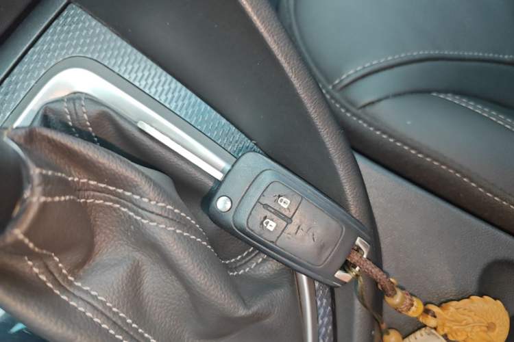 Used Buick Excelle GX 2019 18T Automatic Connected Elite Model China V Standard Vehicle Key