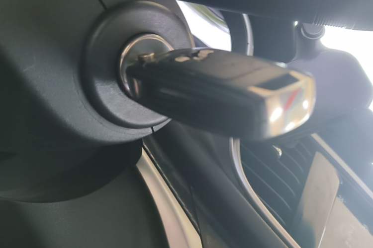 Used Buick Excelle GX 2019 18T Automatic Connected Elite Model China V Standard Vehicle Key
