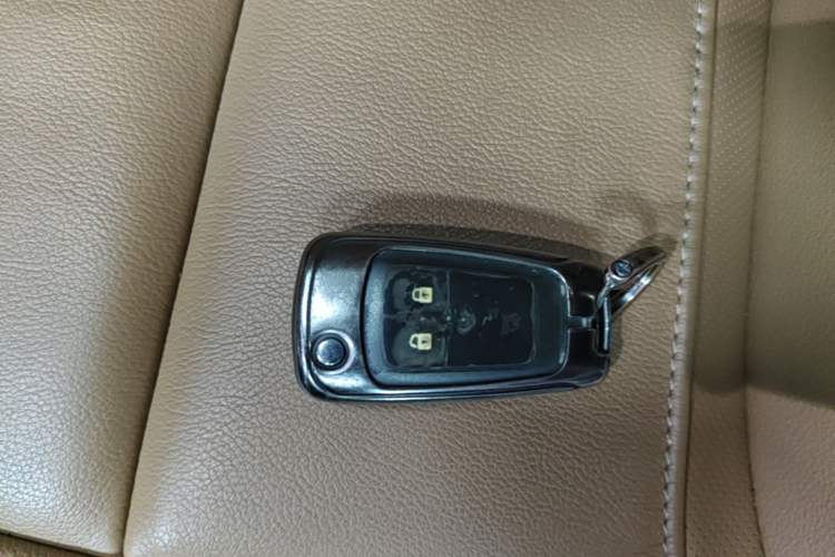 Used Buick Excelle GX 2019 18T Automatic Connected Flagship Version China VI Standard Vehicle Key