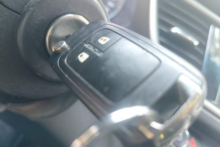 Used Buick Excelle GX 2019 18T Automatic Connected Elite Model China VI Standard Vehicle Key