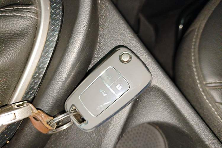 Used Buick Excelle GX 2019 18T Automatic Connected Elite Model China V Standard Vehicle Key