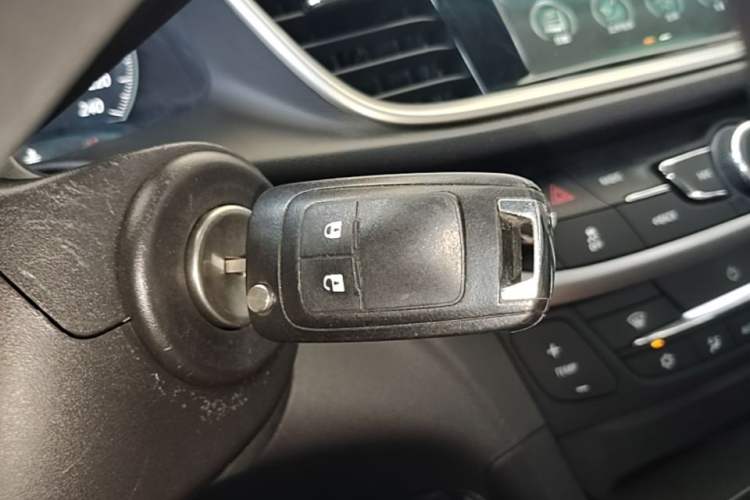 Used Buick Excelle GX 2019 18T Automatic Connected Elite Model China VI Standard Vehicle Key