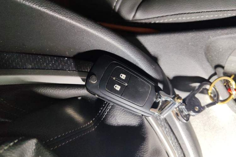Used Buick Excelle GX 2019 18T Automatic Connected Elite Model China V Standard Vehicle Key