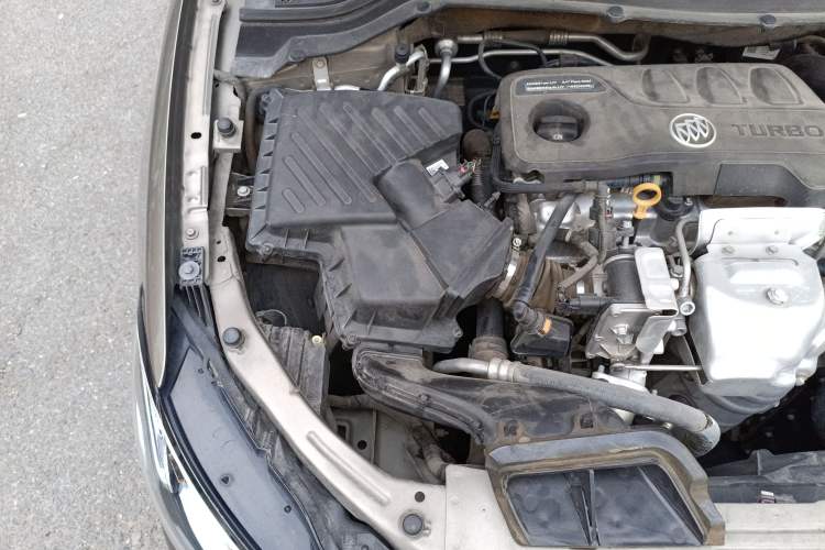 Used Buick Excelle GX 2019 18T Automatic Connected Flagship Version China VI Standard Engine Bay Right