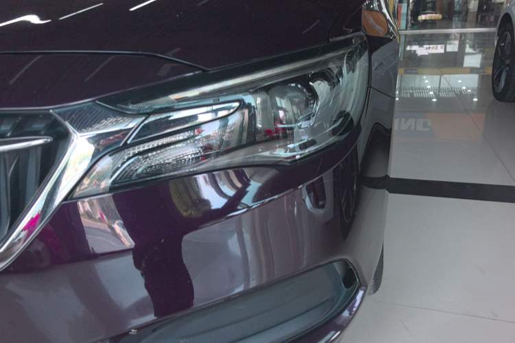 Used Buick GL6 2021 323T Mild Hybrid Connect Luxury Model Left Front Headlight