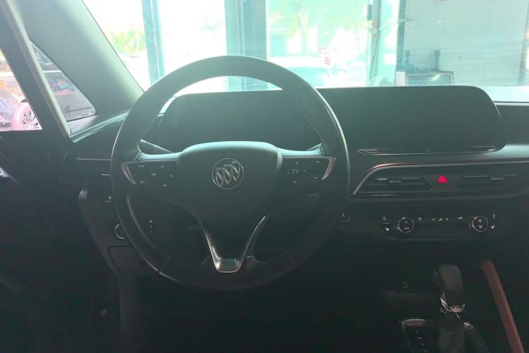 Used Buick GL6 2021 323T Mild Hybrid Connect Luxury Model Steering Wheel