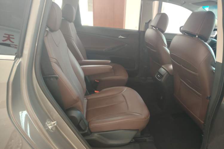 Used Buick GL6 2018 18T 6-Seater Luxury Model Interior 2