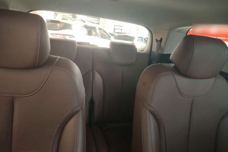 Used Buick GL6 2018 18T 6-Seater Luxury Model Interior 4