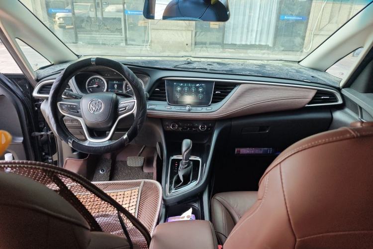 Used Buick GL6 2018 18T 6-Seater Prestige Model Center Console
