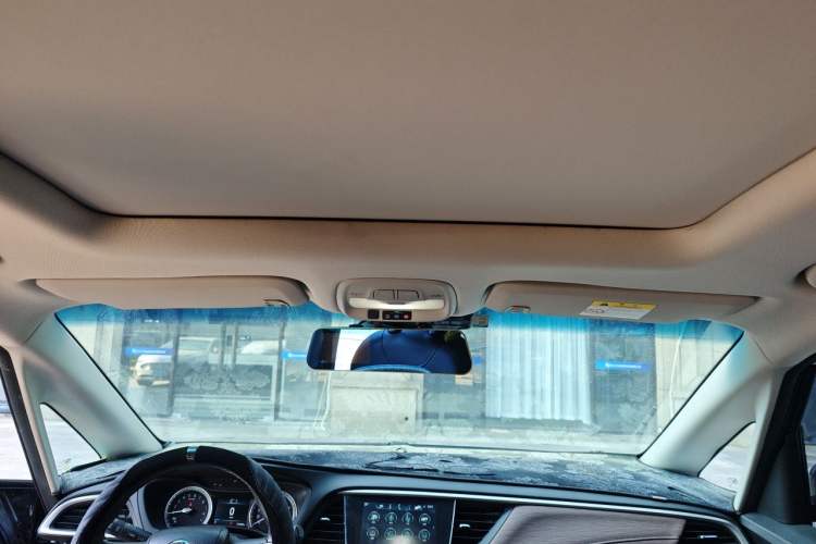Used Buick GL6 2018 18T 6-Seater Prestige Model Headliner