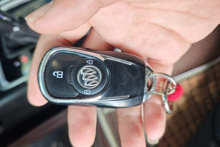 Used Buick GL6 2018 18T 6-Seater Prestige Model Vehicle Key