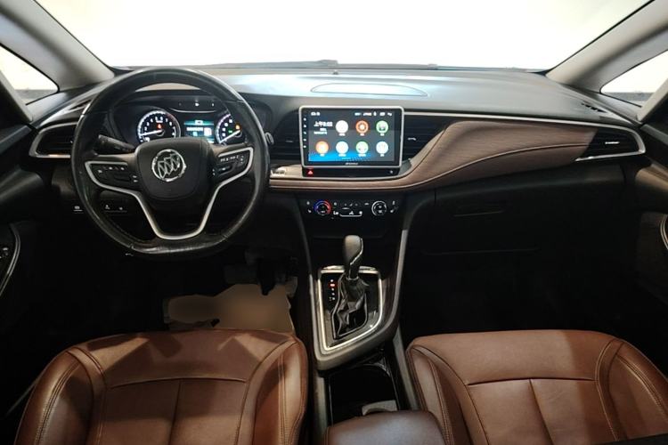 Used Buick GL6 2018 18T 6-Seater Prestige Model Center Console