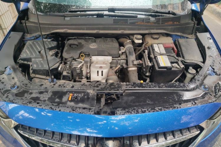 Used Buick GL6 2018 18T 6-Seater Prestige Model Engine Bay