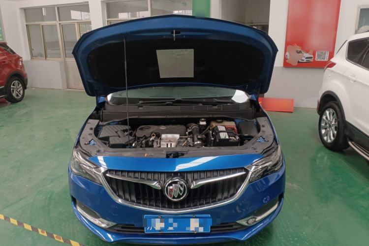 Used Buick GL6 2018 18T 6-Seater Prestige Model Engine Bay