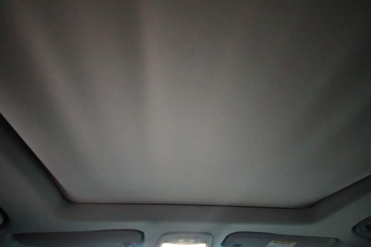 Used Buick GL6 2018 18T 6-Seater Prestige Model Headliner