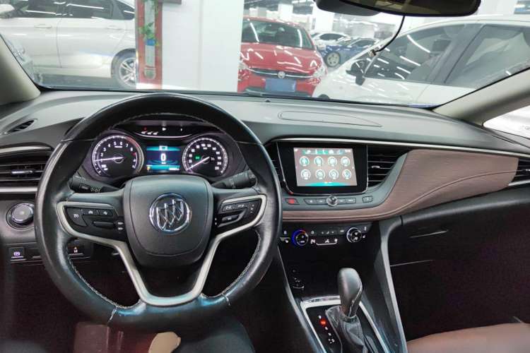 Used Buick GL6 2018 18T 6-Seater Luxury Model Interior 3
