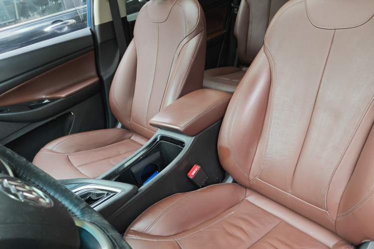 Used Buick GL6 2018 18T 6-Seater Prestige Model Left Front Seat