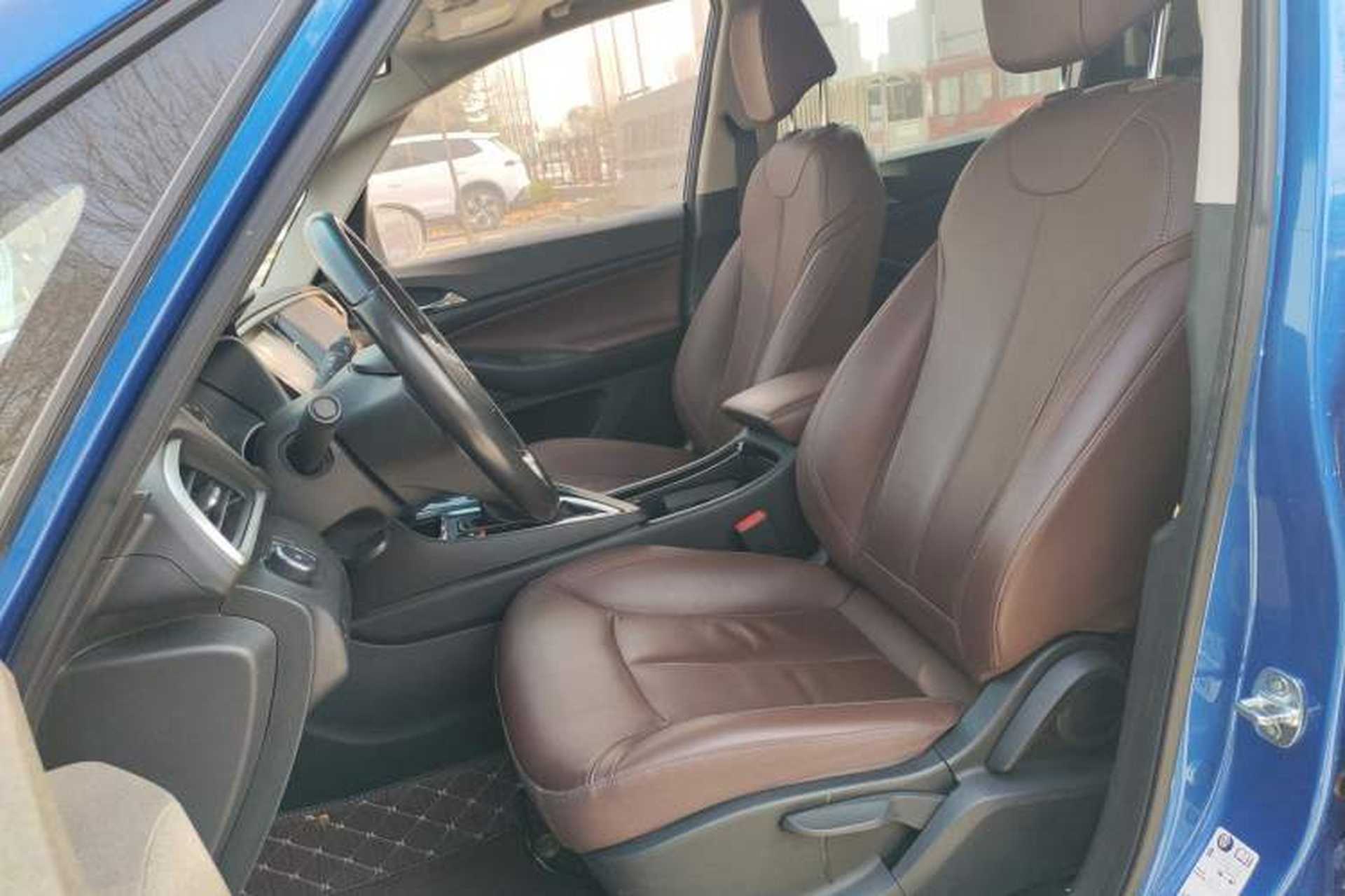 Used Buick GL6 2018 18T 6-Seater Prestige Model Left Front Seat