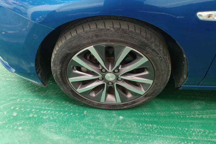 Used Buick GL6 2018 18T 6-Seater Prestige Model Left Front Wheel Hub