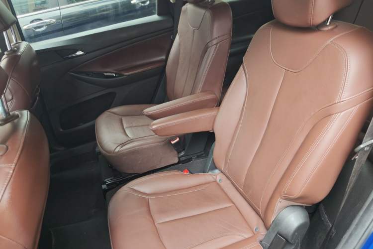 Used Buick GL6 2018 18T 6-Seater Prestige Model Left Rear Seat