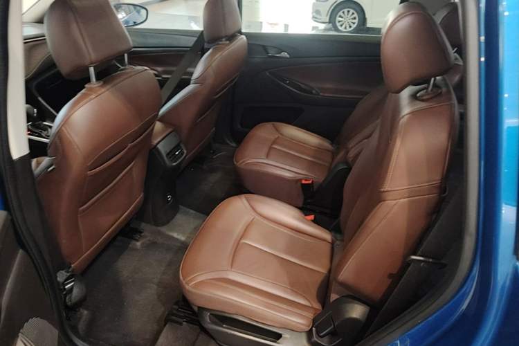 Used Buick GL6 2018 18T 6-Seater Prestige Model Left Rear Seat