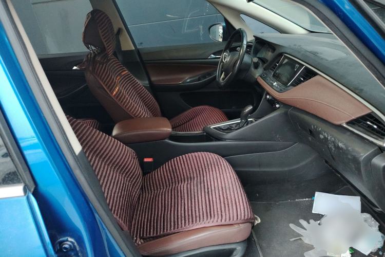 Used Buick GL6 2018 18T 6-Seater Prestige Model Right Front Seat