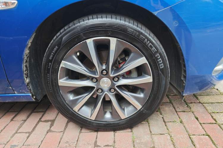 Used Buick GL6 2018 18T 6-Seater Prestige Model Right Front Wheel Hub