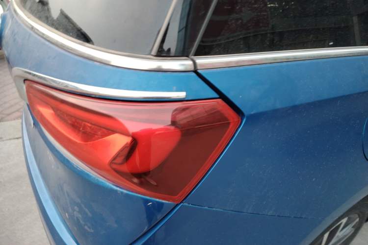 Used Buick GL6 2018 18T 6-Seater Prestige Model Right Rear Taillight