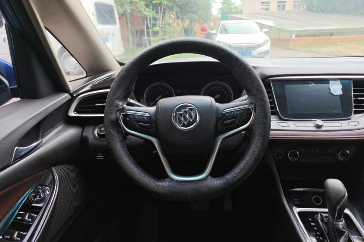Used Buick GL6 2018 18T 6-Seater Prestige Model Steering Wheel