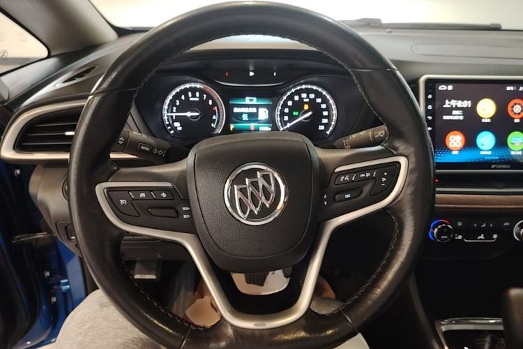 Used Buick GL6 2018 18T 6-Seater Prestige Model Steering Wheel