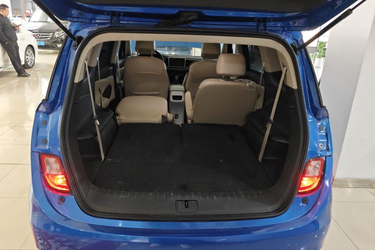 Used Buick GL6 2018 18T 6-Seater Elite Model Trunk