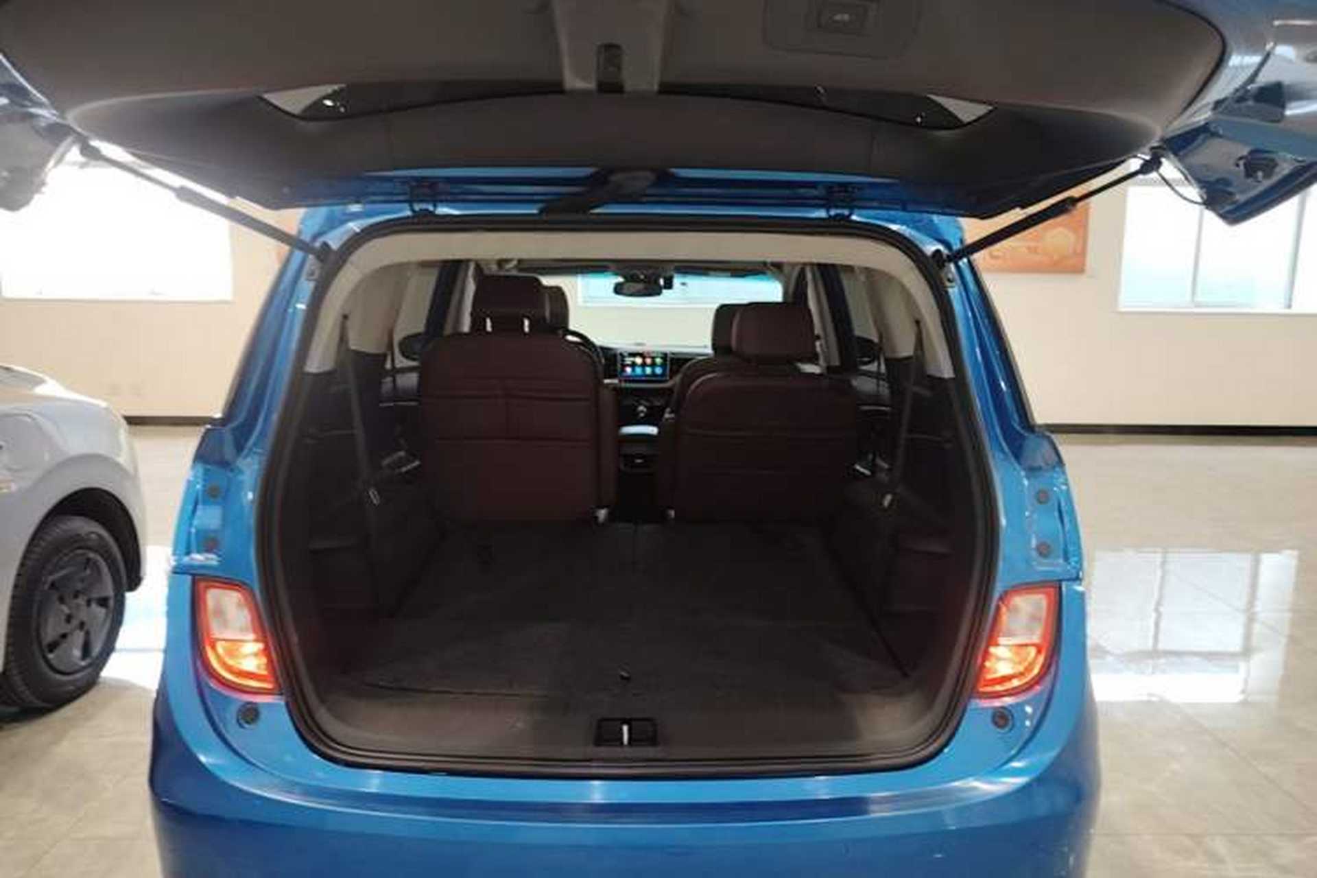 Used Buick GL6 2018 18T 6-Seater Prestige Model Trunk