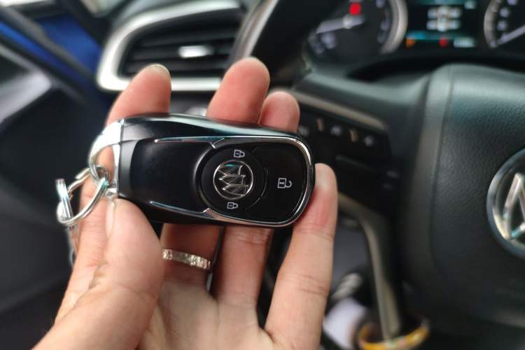 Used Buick GL6 2018 18T 6-Seater Prestige Model Vehicle Key