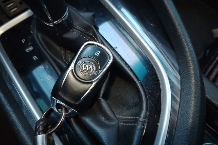 Used Buick GL6 2018 18T 6-Seater Prestige Model Vehicle Key