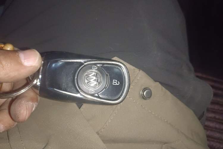 Used Buick GL6 2018 18T 6-Seater Prestige Model Vehicle Key