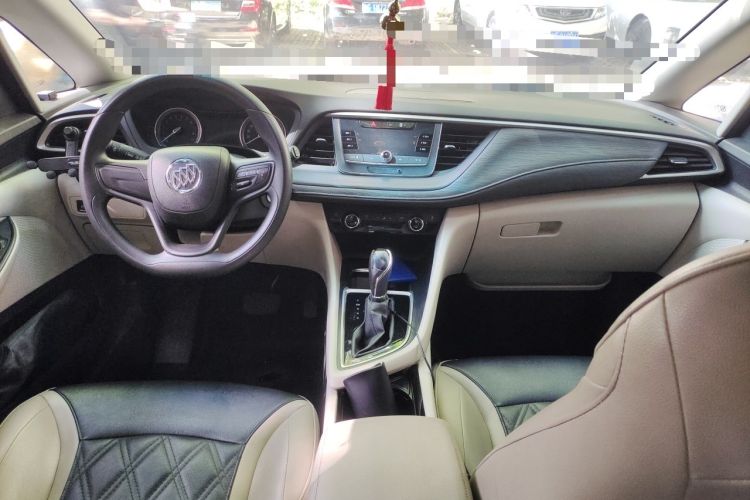 Used Buick GL6 2018 18T 5-Seater Elite Version Center Console