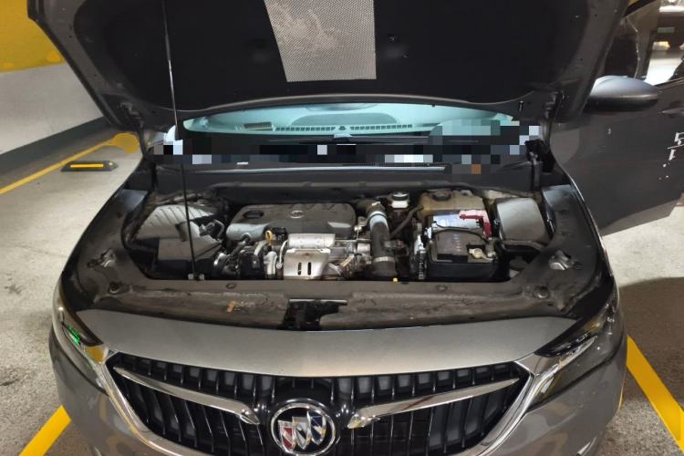 Used Buick GL6 2018 18T 6-Seater Prestige Model Engine Bay