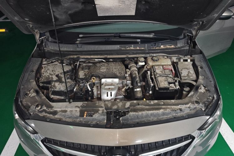 Used Buick GL6 2018 18T 6-Seater Prestige Model Engine Bay