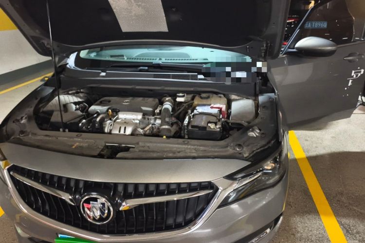 Used Buick GL6 2018 18T 6-Seater Prestige Model Engine Bay Left