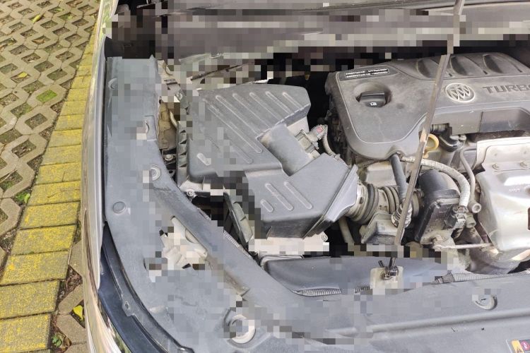 Used Buick GL6 2018 18T 5-Seater Elite Version Engine Bay Right