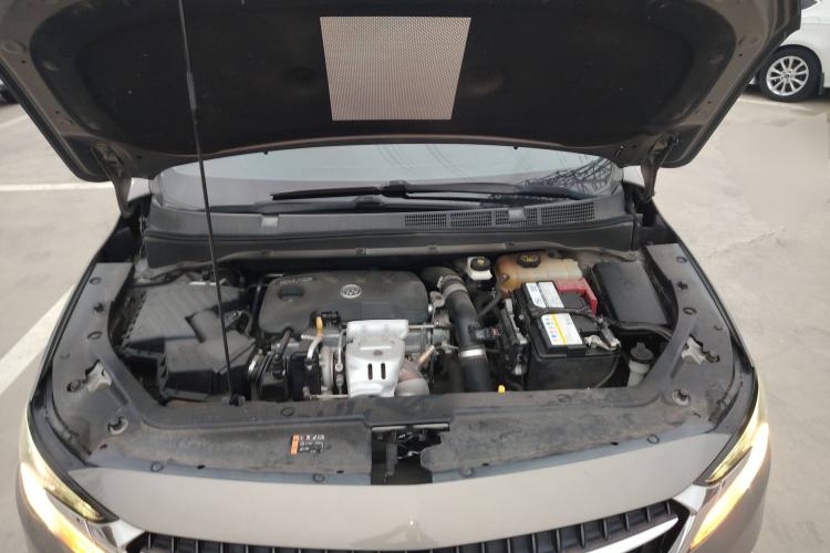 Used Buick GL6 2018 18T 6-Seater Luxury Model Engine Bay