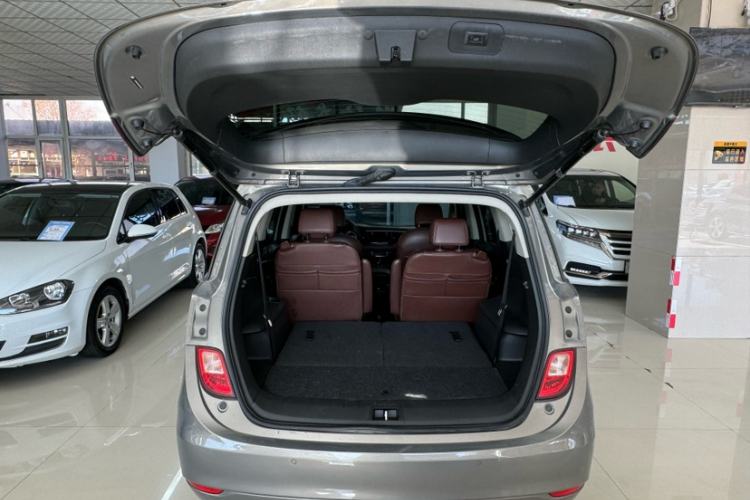 Used Buick GL6 2018 18T 6-Seater Prestige Model Exterior 5