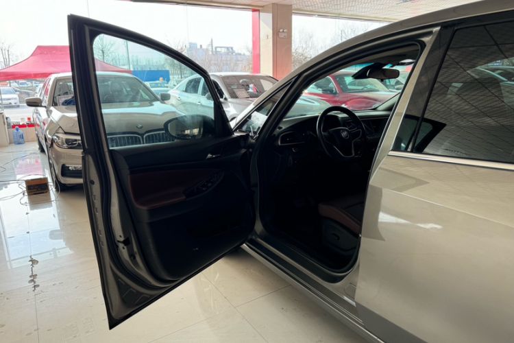 Used Buick GL6 2018 18T 6-Seater Prestige Model Exterior 7
