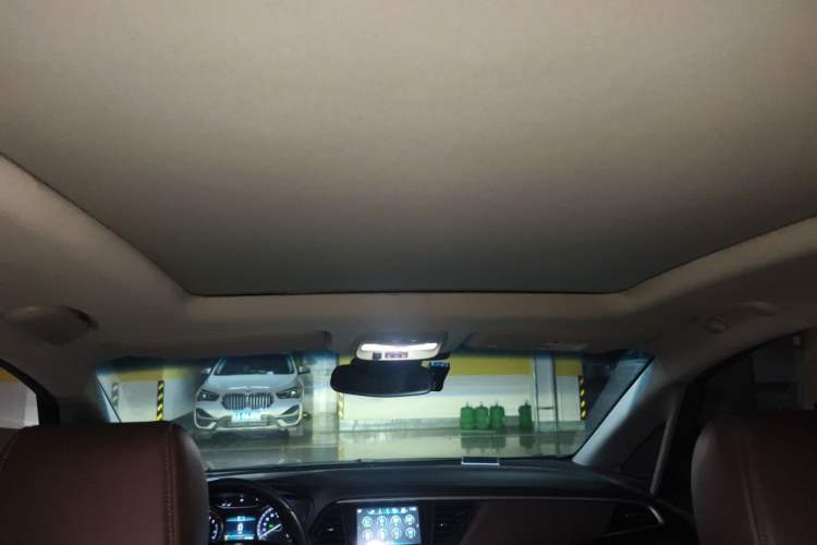 Used Buick GL6 2018 18T 6-Seater Prestige Model Headliner