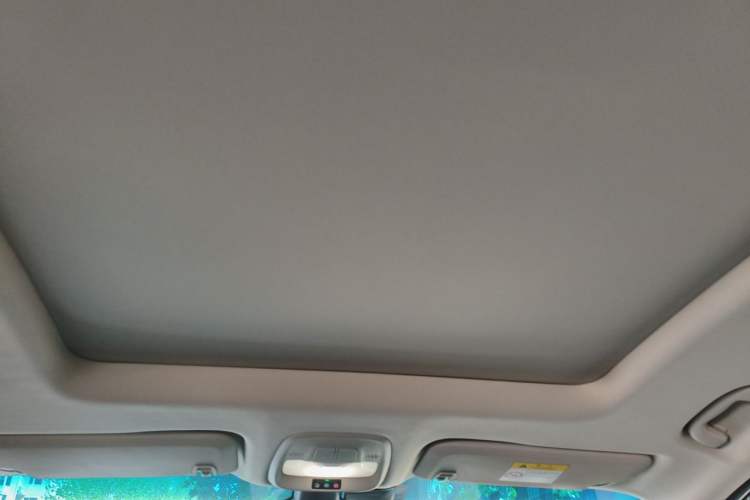 Used Buick GL6 2018 18T 6-Seater Luxury Model Headliner