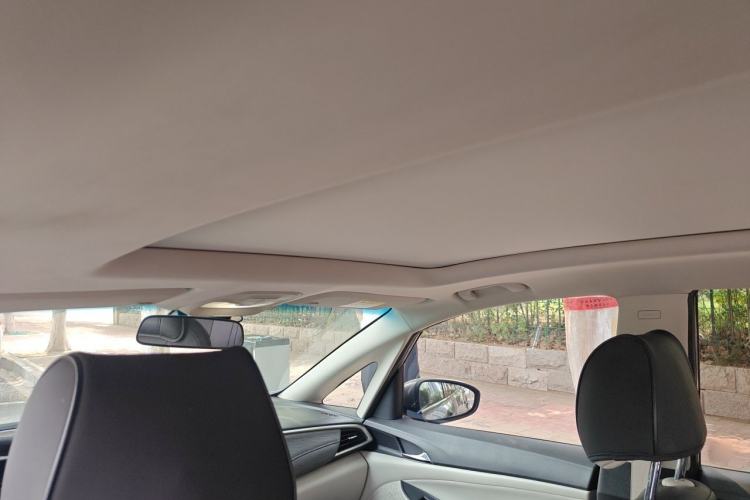 Used Buick GL6 2018 18T 6-Seater Elite Model Headliner