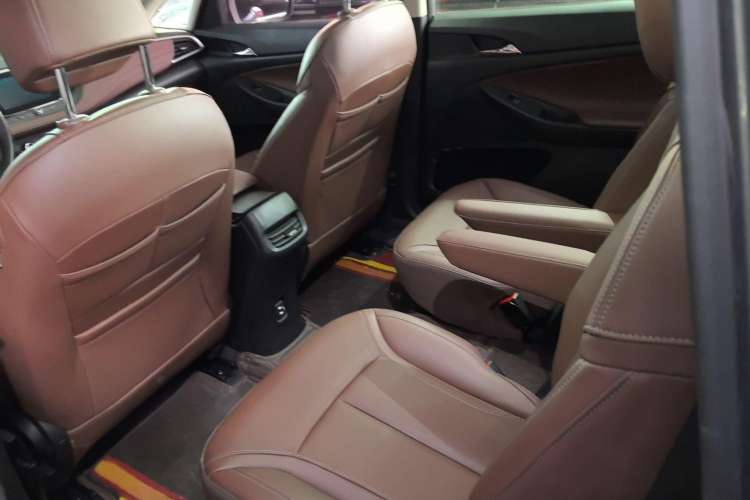 Used Buick GL6 2018 18T 6-Seater Luxury Model Interior 1