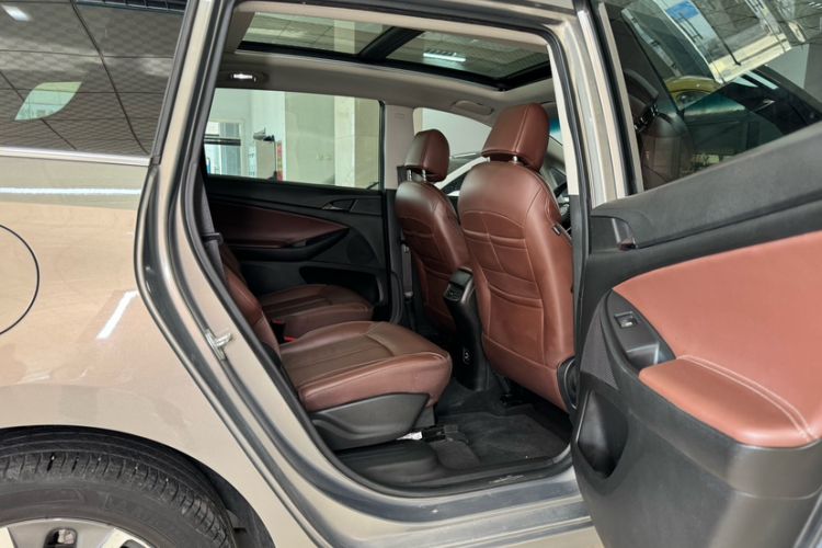 Used Buick GL6 2018 18T 6-Seater Prestige Model Interior 10