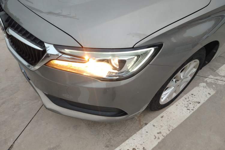 Used Buick GL6 2018 18T 6-Seater Luxury Model Left Front Headlight