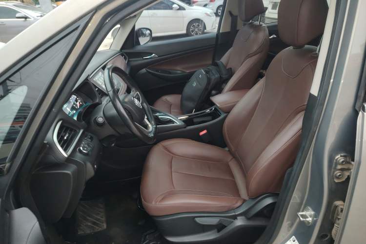 Used Buick GL6 2018 18T 6-Seater Luxury Model Left Front Seat